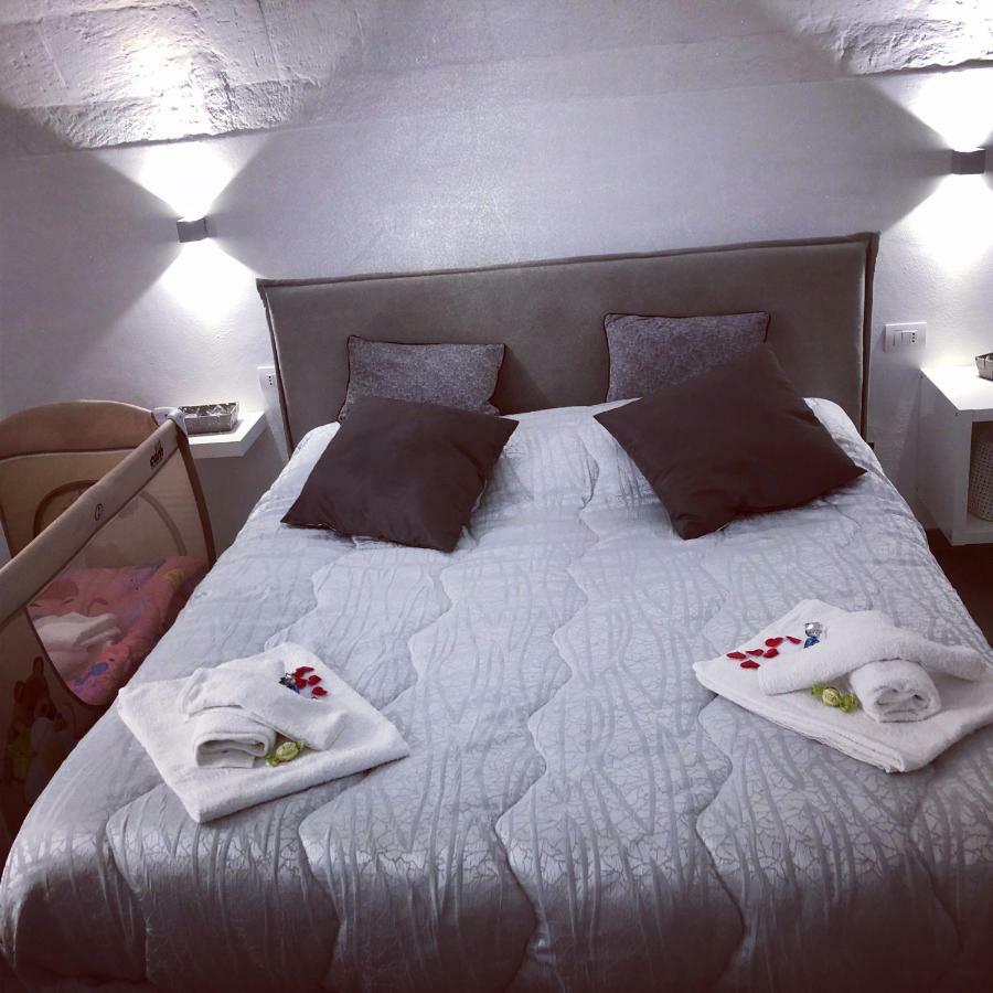 Casa Vacanze Antiche Mura E Poi 莫诺波利 外观 照片